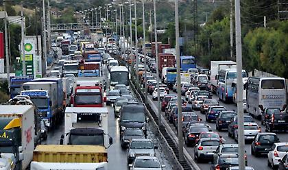 Κυκλοφοριακό «έμφραγμα» στο κέντρο της Αθήνας – Μποτιλιάρισμα στον Κηφισό λόγω καραμπόλας
