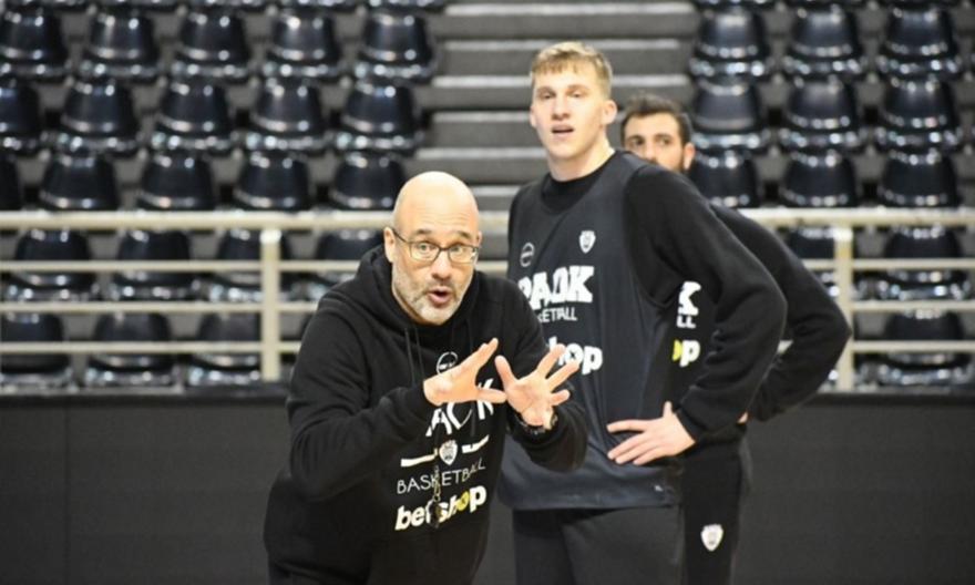 Μόνο ο Καμπερίδης απών στον ΠΑΟΚ