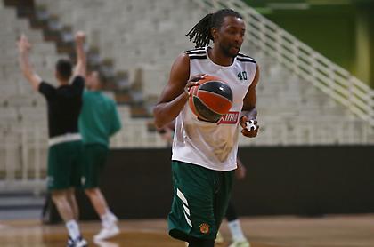 Έβανς: «Δεν θα τα παρατήσουμε, ντροπιαστικό αυτό που συνέβη στο Βελιγράδι»