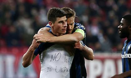 Ο Μαλινόφσκι καθάρισε το ματς με δύο γκολάρες σε ένα τρίλεπτο και έστειλε μήνυμα για την Ουκρανία