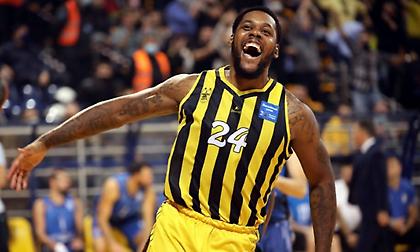 Ονομάζει Γιάννη το νεογέννητο παιδί του ο Τζέιμς Κέλι του Άρη