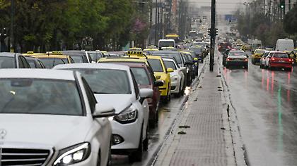 Kυκλοφοριακές ρυθμίσεις στο κέντρο των Αθηνών-Κίνηση στους οδικούς άξονες