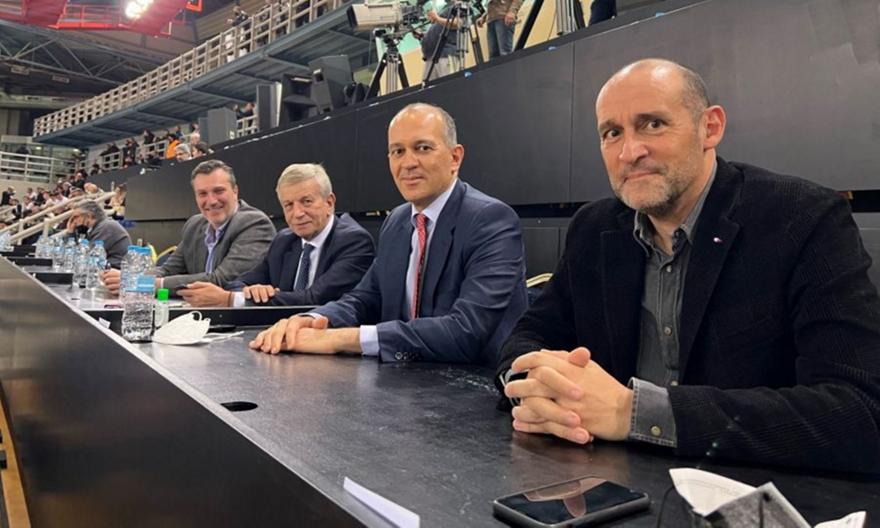 Βλέπουν Εθνική στα Λιόσια οι Αγγελόπουλοι