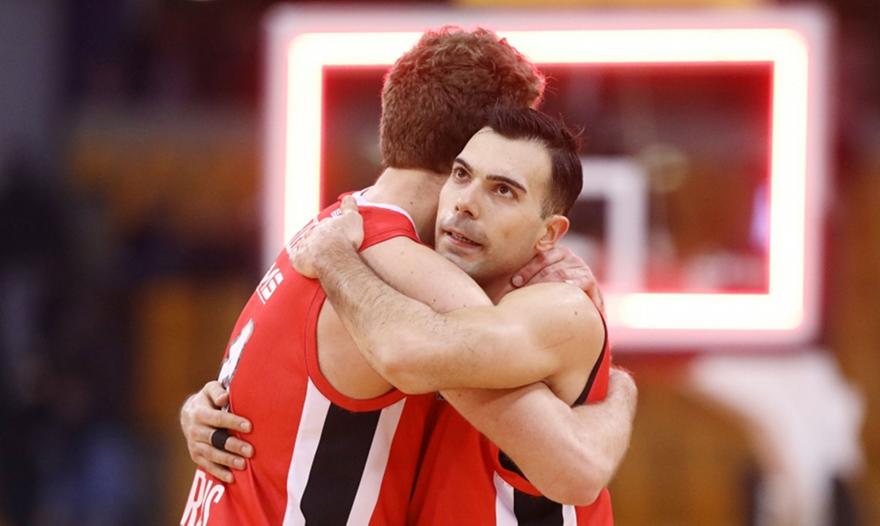 Ζέρβας: «Μέσα σε πέντε μέρες ο Ολυμπιακός πέτυχε δύο μεγάλους στόχους»