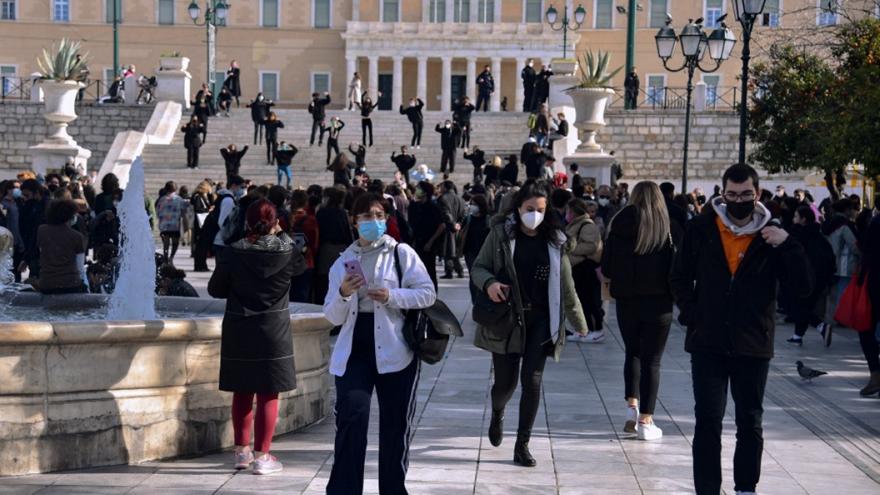 Κορωνοϊός: 11.883 κρούσματα -51 θάνατοι -425 διασωληνωμένοι