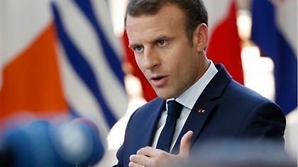Τηλεφώνημα Μακρόν-Ζελένσκι: Όπλα και εξοπλισμό περιμένει το Κίεβο