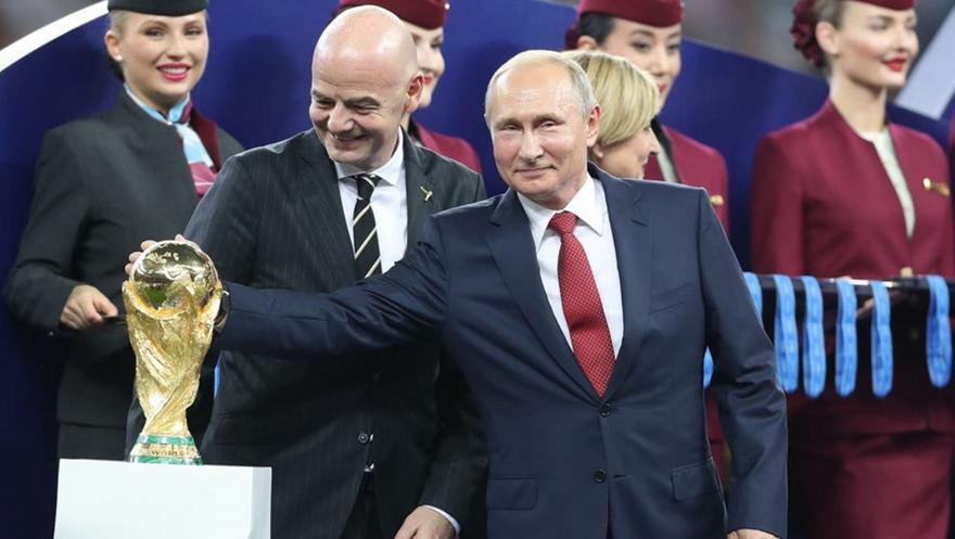 Η FIFA απαγορεύει τον εθνικό ύμνο και τη σημαία της Ρωσίας από τους διεθνείς της αγώνες!