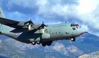 Απογειώθηκαν για Ουκρανία τα ελληνικά C-130 με πυρομαχικά, καλάσνικοφ και εκτοξευτήρες
