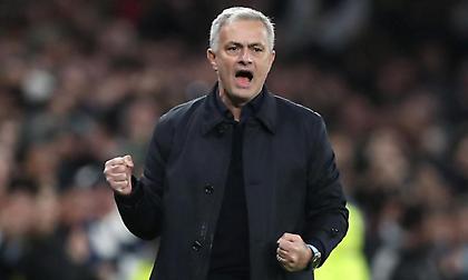 Ο Μουρίνιο είδε το ματς της Ρόμα από λάπτοπ… στο πούλμαν έξω από το γήπεδο!