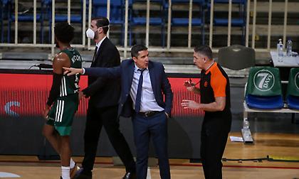 Ένα πληγωμένο θηρίο κόντρα σε 3 «καμικάζι»