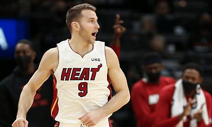 Υπογράφει διετές συμβόλαιο με τους Σέλτικς ο Στάουσκας