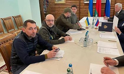 Κίεβο για διαπραγματεύσεις: Η Ρωσία έχει σκληρή θέση, και εμείς όμως έχουμε «κόκκινες γραμμές»