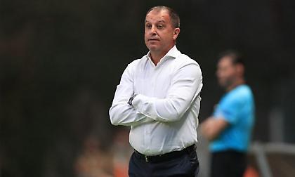 Προπονητής Σέριφ: «Δεν φοβάμαι κανέναν, ξέρω να χρησιμοποιώ όπλα»