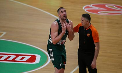 Οργή στον Παναθηναϊκό για τη διαιτησία