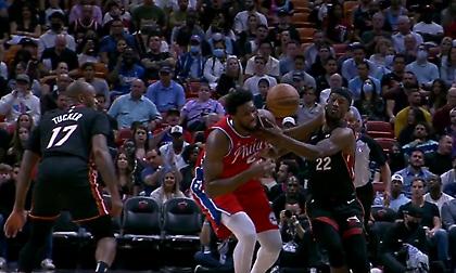 Ο Εμπίντ χαστούκισε τον Μπάτλερ