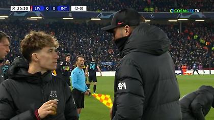 Προσωρινή διακοπή στο Άνφιλντ λόγω ιατρικού περιστατικού στις κερκίδες