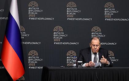 Λαβρόφ: Το μαιευτήριο στη Μαριούπολη είχε καταληφθεί από το τάγμα Αζόφ