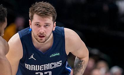 Χιούστον Ρόκετς-Ντάλας Μάβερικς