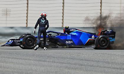 Επεισοδιακές οι δοκιμές στο Μπαχρέιν: Στις φλόγες η Γουίλιαμς του Λατίφι