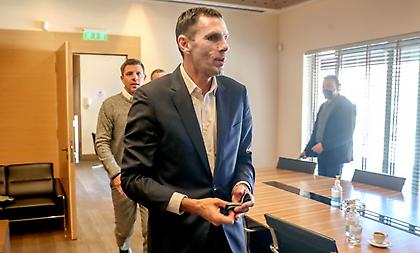 Επαφή Πογέτ με τους διεθνείς - Επικοινώνησε με Σωκράτη και Μανωλά