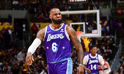 Νέα 50άρα από τον Λεμπρόν - Μεγάλη νίκη για τους Σέλτικς με κορυφαίο Τέιτουμ