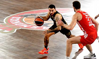 Ο Μάικ Τζέιμς αντιτέθηκε στον Αταμάν για το φάουλ