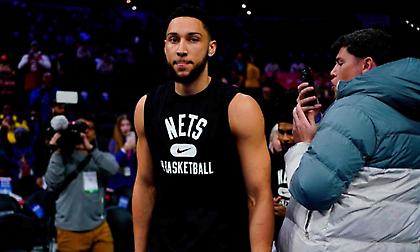 Νας: «Ο Σίμονς δεν είναι έτοιμος ακόμα ούτε για να παίξει σε μονό»