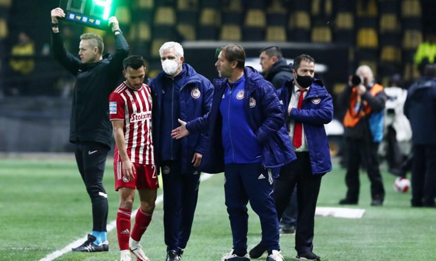 Νικολακόπουλος: «Ο Μαρτίνς δεν δίνει συνέχεια με Καρβάλιο»