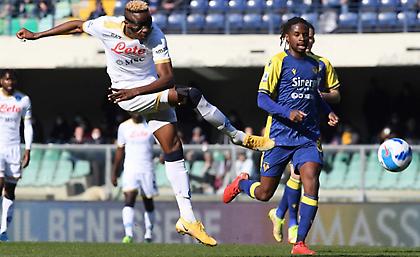 Αντέδρασε με Οσιμέν η Νάπολι