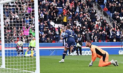 Ξέσπασε στην Μπορντό μέσα σε… κράξιμο η Παρί!