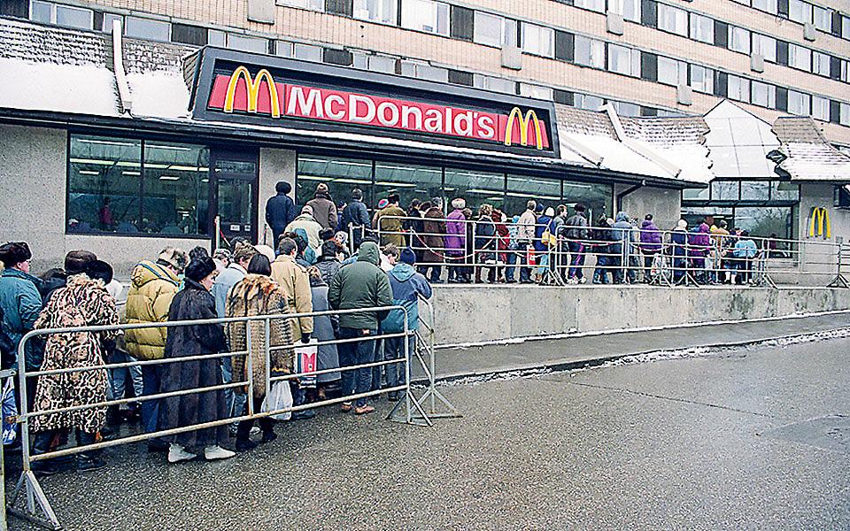 Στη μαύρη αγορά τα McDonald's στη Ρωσία