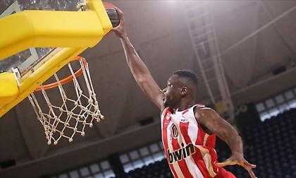 «Πάρτι» Φαλ στη ρακέτα της Ζάλγκιρις