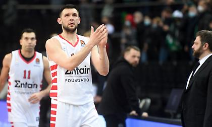 Ο κόουτς της εξέδρας: Ο «Παπ» άνοιξε τον… δρόμο στον Ολυμπιακό