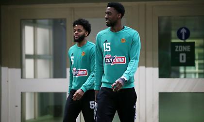 Γουάιτ: «Δύσκολο να παίζουμε χωρίς το στρες που σου δίνει το βαθμολογικό κίνητρο»