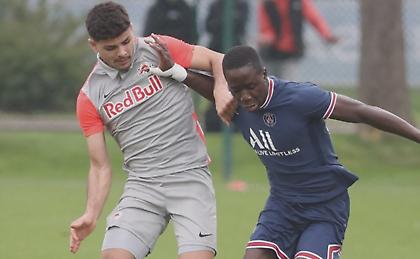 Ούτε στο Youth League η Παρί: Αποκλείστηκε από την Ζάλτσμπουργκ με… 3-1 και απίθανες γκάφες