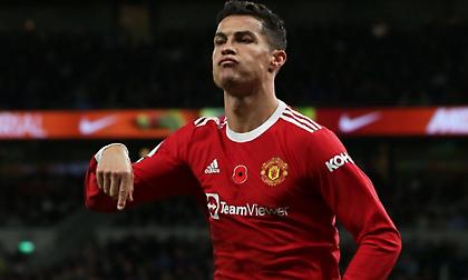 Ρονάλντο: Μένει στη Γιουνάιτεντ και περιμένει ενισχύσεις
