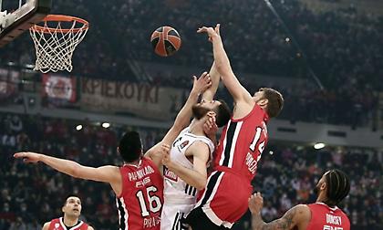 Βεζένκοφ: «Μας βοήθησε ο Φαλ, συνεχίζουμε»