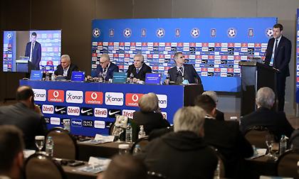 Βολές UEFA κατά Αυγενάκη - Δημητρίου για το νόμο: «Εκλογές μαϊμού στις Ενώσεις»