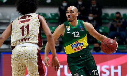 «Γονάτισε» τη Βενέτσια και διατηρεί την ελπίδα η Μπούρσασπορ