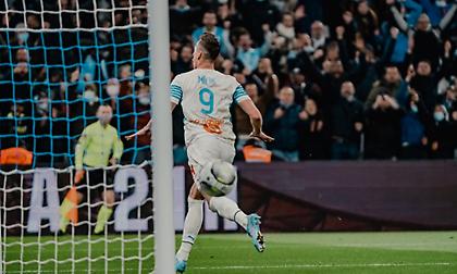 Πήρε το… εξάποντο με την Νις και κουνάει σεντόνι η Μάρσειγ!