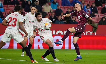 Κόλλησαν στο μηδέν Σεβίλλη και Σοσιεδάδ