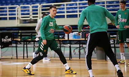 Νέντοβιτς: «Δεν είναι αυτή η απόσταση Παναθηναϊκού-Ολυμπιακού»