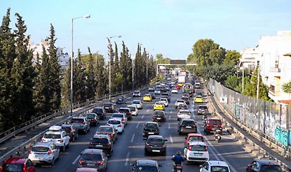 Τροχαίο με τραυματισμό στον Κηφισό – Μποτιλιάρισμα στην κάθοδο