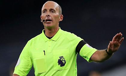 Αποσύρεται μετά από 37 χρόνια ο διαιτητής Μάικ Ντιν