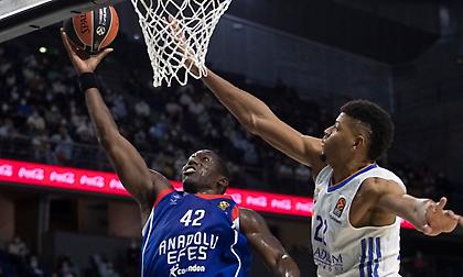 Αναντολού Εφές-Ρεάλ Μαδρίτης