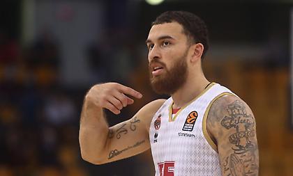 Τι κάνει ο Μάικ Τζέιμς απέναντι στον Ολυμπιακό στην Ευρωλίγκα;