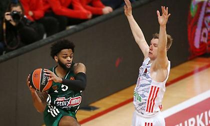 Μέικον: «Με βοήθησαν οι συμπαίκτες μου να βρω ρυθμό»