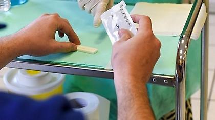 Εισήγηση εμπειρογνωμώνων: Ένα σελφ τεστ την εβδομάδα από 1η Απριλίου στα σχολεία
