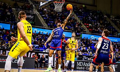 Συνέχισε το απόλυτο η Τενερίφη, κορυφή για Χολόν, πρώτη νίκη για Φάλκο