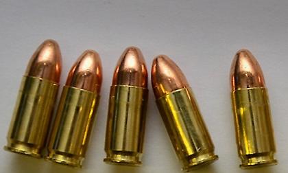 Σφαίρες στο παρμπρίζ του αυτοκινήτου του διαιτητή - Αναβολή στο ματς ΑΟ Λουτράκι-ΠΑΣ Κόρινθος